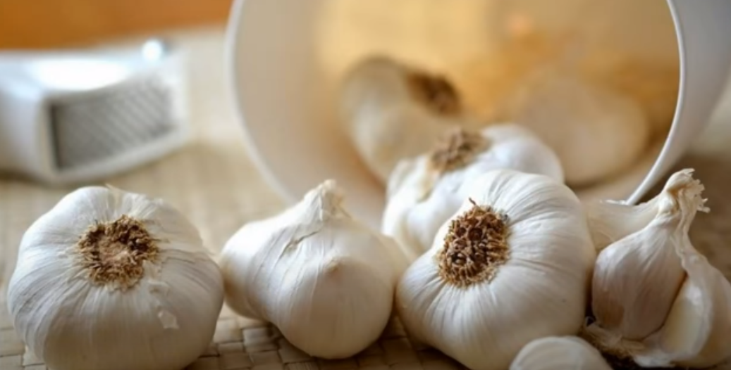 How Many Garlic Cloves to Eat a Day for Hypertension A Guide